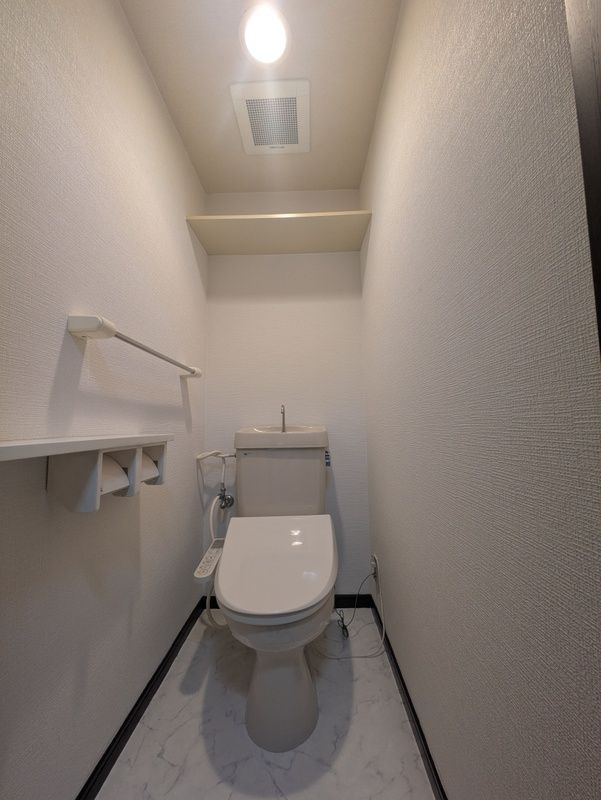 アローハイム健軍東のトイレ
