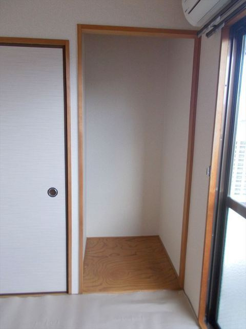 川口第二マンションの収納