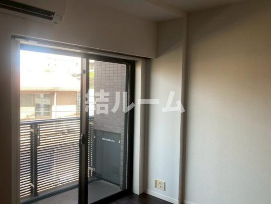 新宿区大久保１丁目の賃貸マンションの居間・リビング