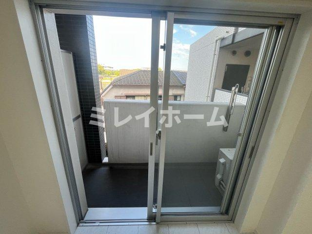 B-CITY APARTMNT TOKYO SOUTHのバルコニー