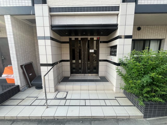 B-CITY APARTMNT TOKYO SOUTHのエントランス
