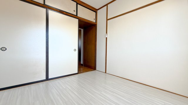 大岡団地N12の洋室
