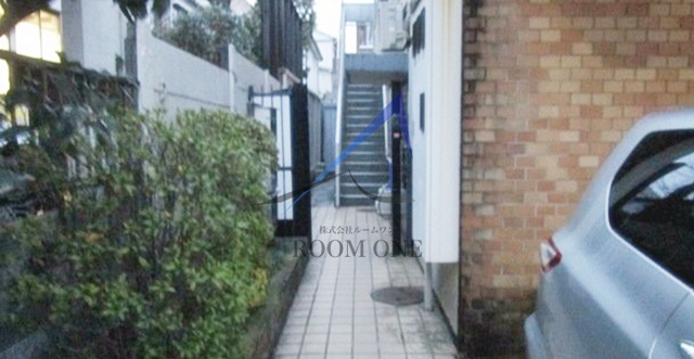 田園調布2丁目賃貸1LDKのエントランス|エントランスです。