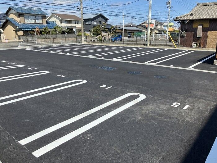 ノワールの駐車場