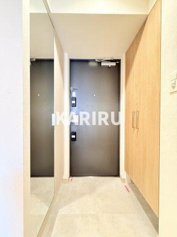 プレリス大阪今里サヴィアの玄関
