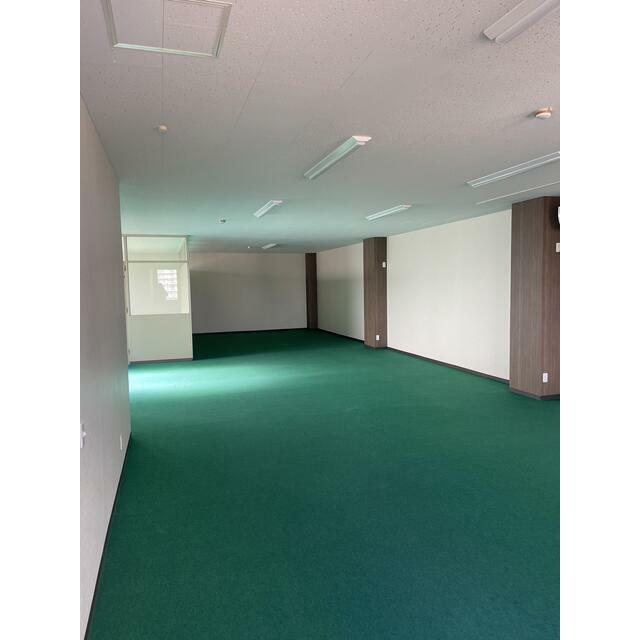 カネイチビルの内装