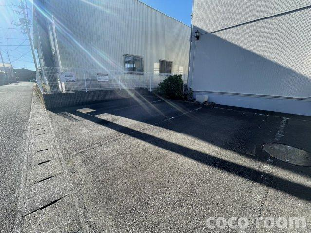 ヴィルヌーブの駐車場