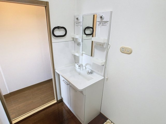 サンガーデン篭田の独立洗面台|サンプル