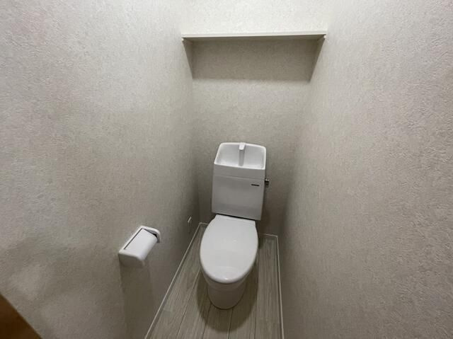 アカンサスのトイレ