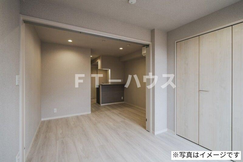 robot home 原木中山(ロボットホームバラキナカヤマ)の居間・リビング
