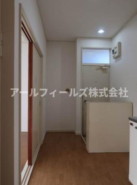 プリュニエ鎌ケ谷の玄関