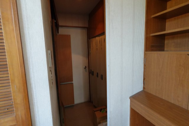 川島町八幡売店舗の収納