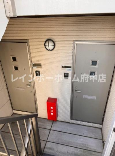 Hx東府中の玄関