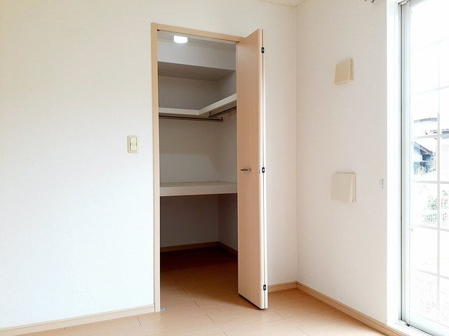 リバーサイド　レジデンスの収納