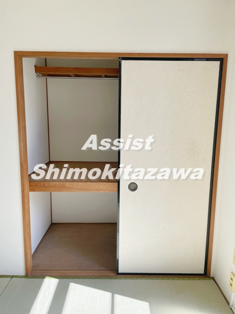 世田谷区代沢２丁目のアパートの収納