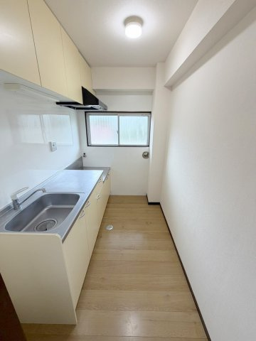 広島市西区己斐西町の賃貸マンションの内装