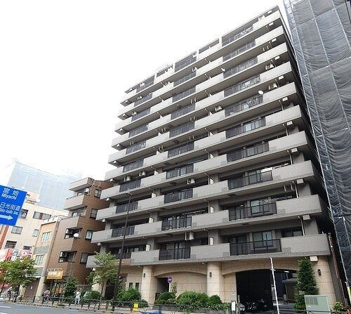 ライオンズプラザ鶯谷の外観