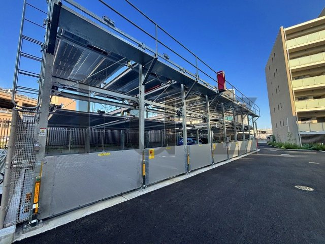 クラシアム神奈川台場の駐車場