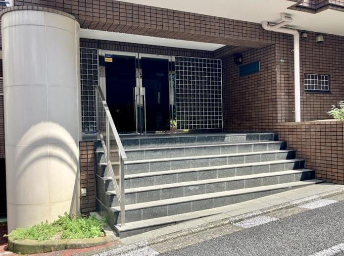 【エントランス】