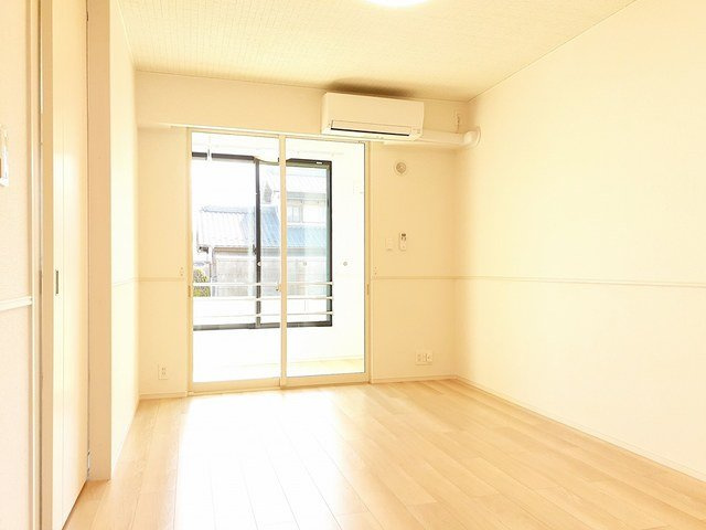 シェラトン川島の居間・リビング