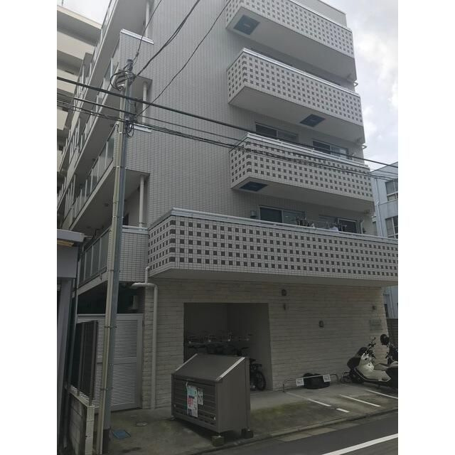 ブランドール都立大の外観