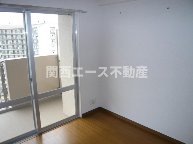 【寝室】 | OPH服部緑地
