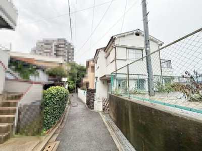 【前面道路含む現地写真】 | 神石市之町　売土地 | 自由設計対応ですので、お好きな間取りで個性あふれる住まいにしてくださいね！