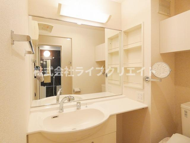 セジュール日野本町の独立洗面台