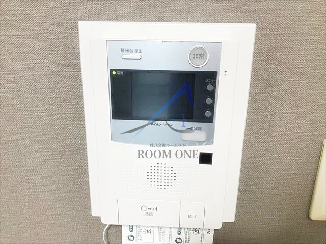 フォレストコート四ツ木のセキュリティ|モニター付きインターホンです。
