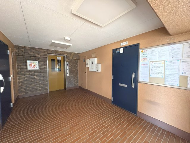 エスポア稲沢のエントランス