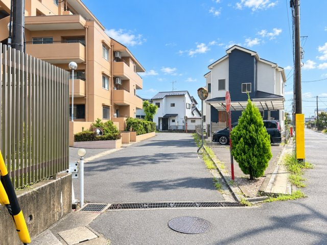 エスポア稲沢のその他|前面道路