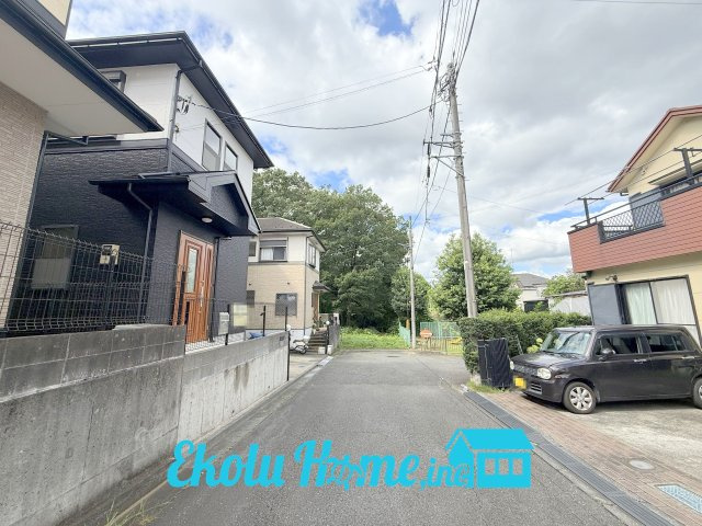 中古戸建て　八王子市石川町の前面道路含む現地写真|2026年9月撮影