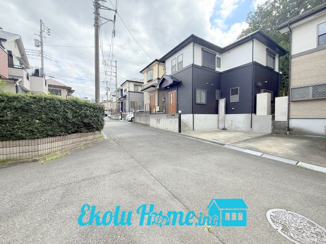 中古戸建て　八王子市石川町の前面道路含む現地写真|2026年9月撮影