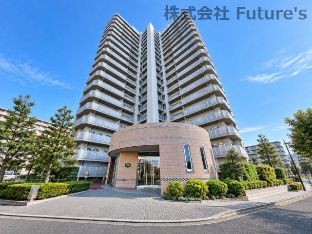 パークフィールドみさとテラ・ウエスト　4街区2号館の外観|管理体制良好な大型マンションです♪