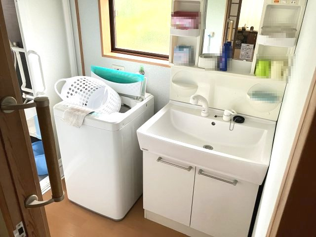 百合地　中古戸建　5Kの独立洗面台