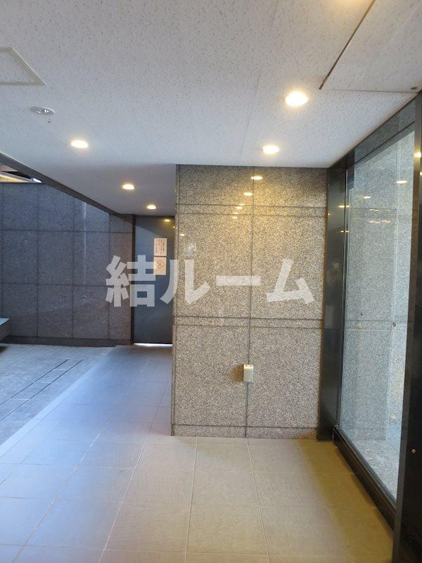 練馬区豊玉中２丁目の賃貸マンションのエントランス