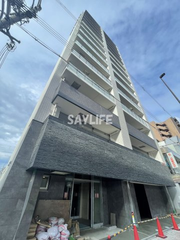 アドバンス大阪プエルタの外観