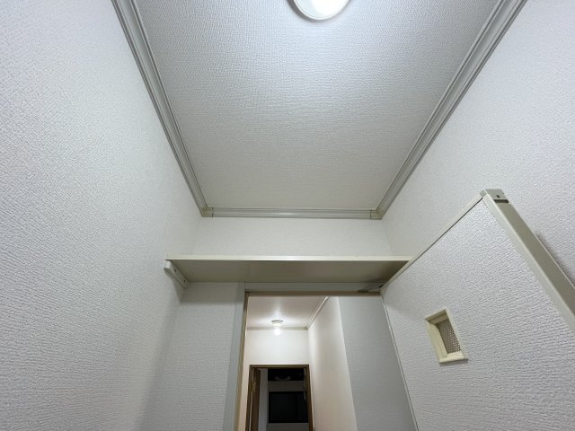 メルグランデB棟の収納|イメージ202号室の写真（反転あり）
