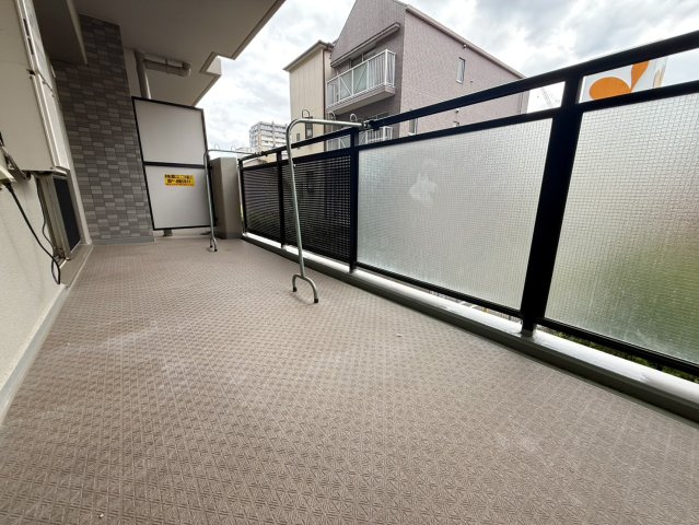 メゾン本山中町のバルコニー