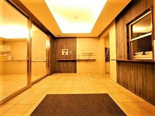 スタジオデン横濱吉野町ツーのエントランス