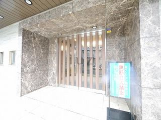 スタジオデン横濱吉野町ツーのエントランス
