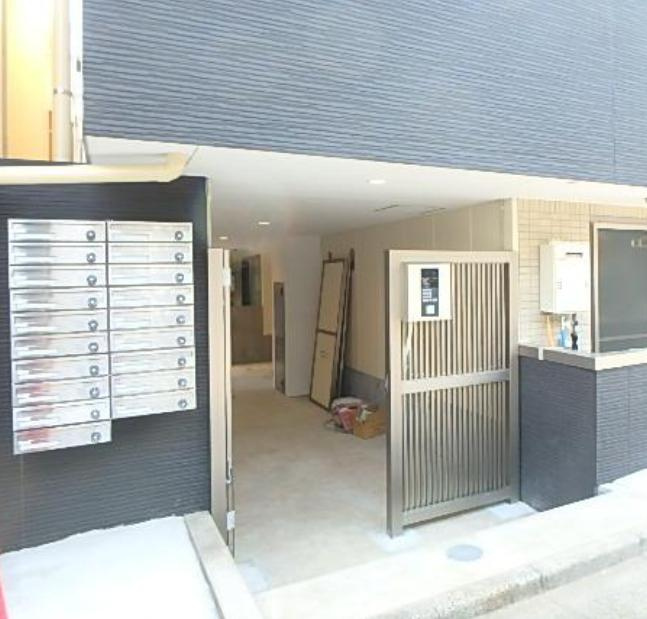 グランドエミネンス氷川台のエントランス
