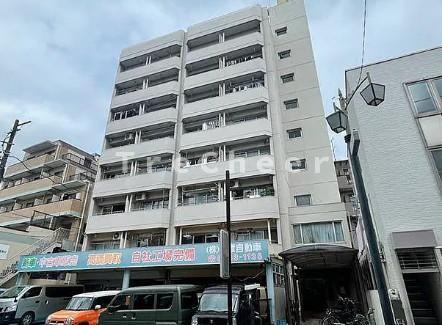 信和第一マンションの外観