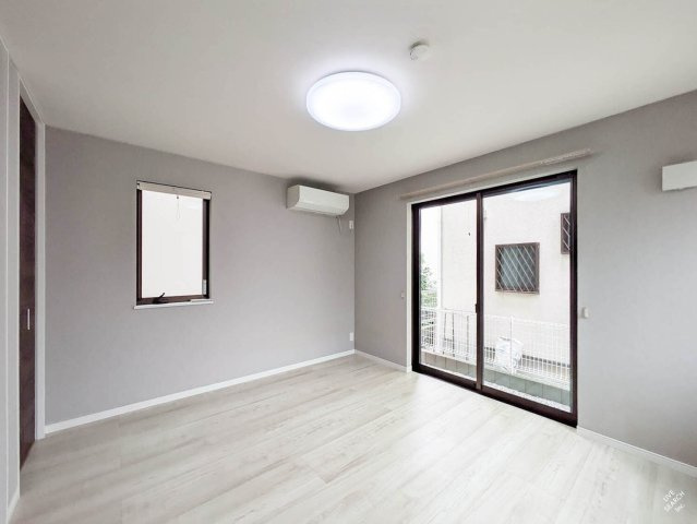 杉並区宮前2丁目戸建の洋室|使い勝手のいい洋室です
