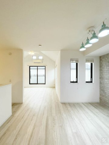 杉並区宮前2丁目戸建の居間・リビング|おしゃれな居間です