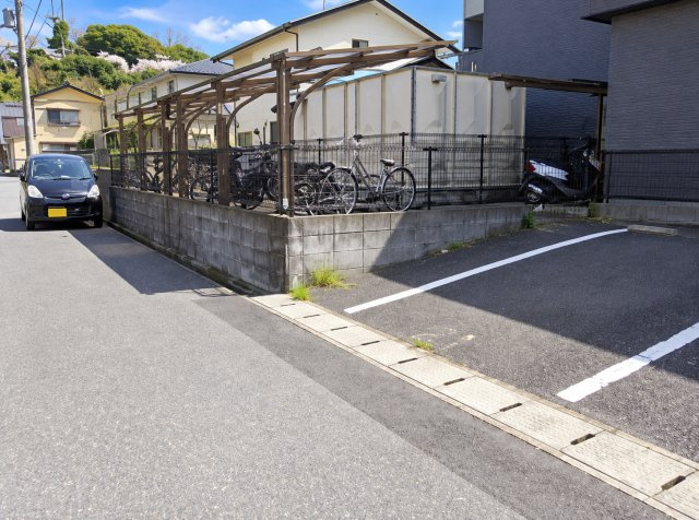 リライアンスの駐車場
