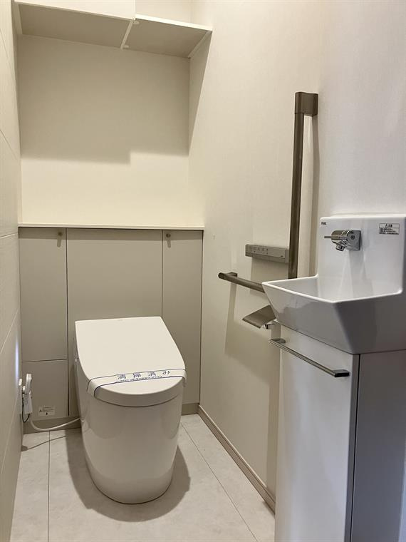 久我山戸建のトイレ|落ち着いたトイレです