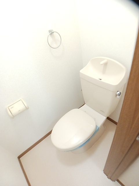 サイレントパレス一条のトイレ|シンプルで使いやすいトイレです