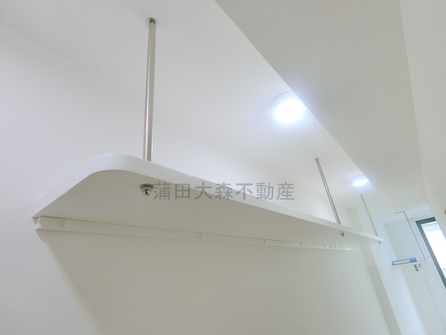 COCOCUBE武蔵新田の設備|棚付きの廊下！