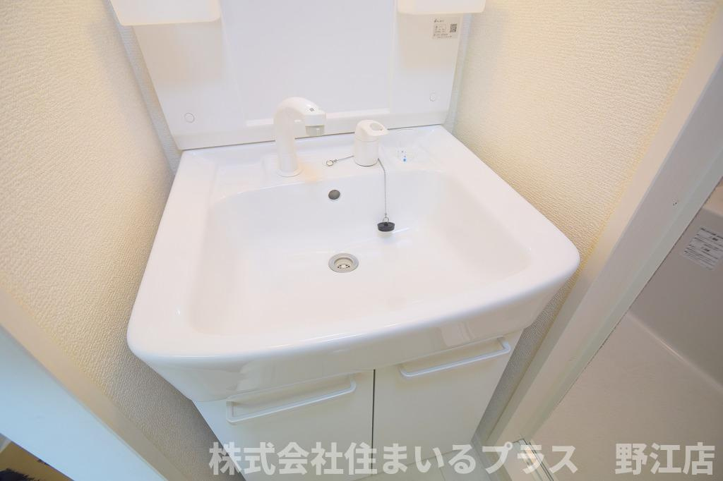 ガーディアンズパレス高殿の独立洗面台